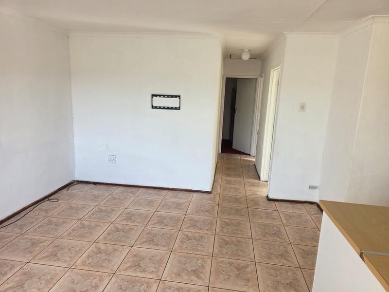 3 Bedroom Property for Sale in Ilitha Park Western Cape